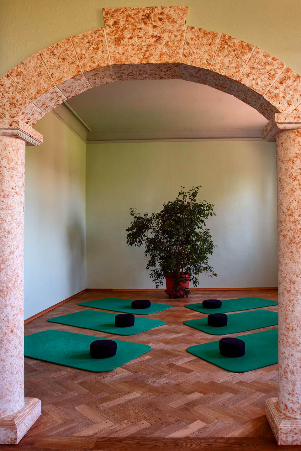 Unser großzügiger Yogaraum