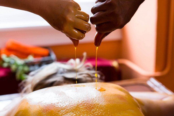 Abhyanga - ayurvedische Ganzkörper-Ölmassage