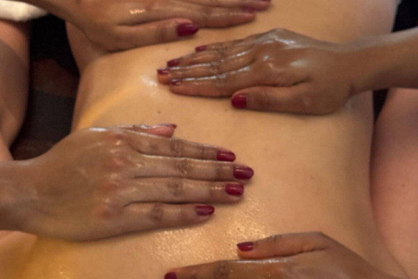 Kativasti - ayurvedische Rückenbehandlung