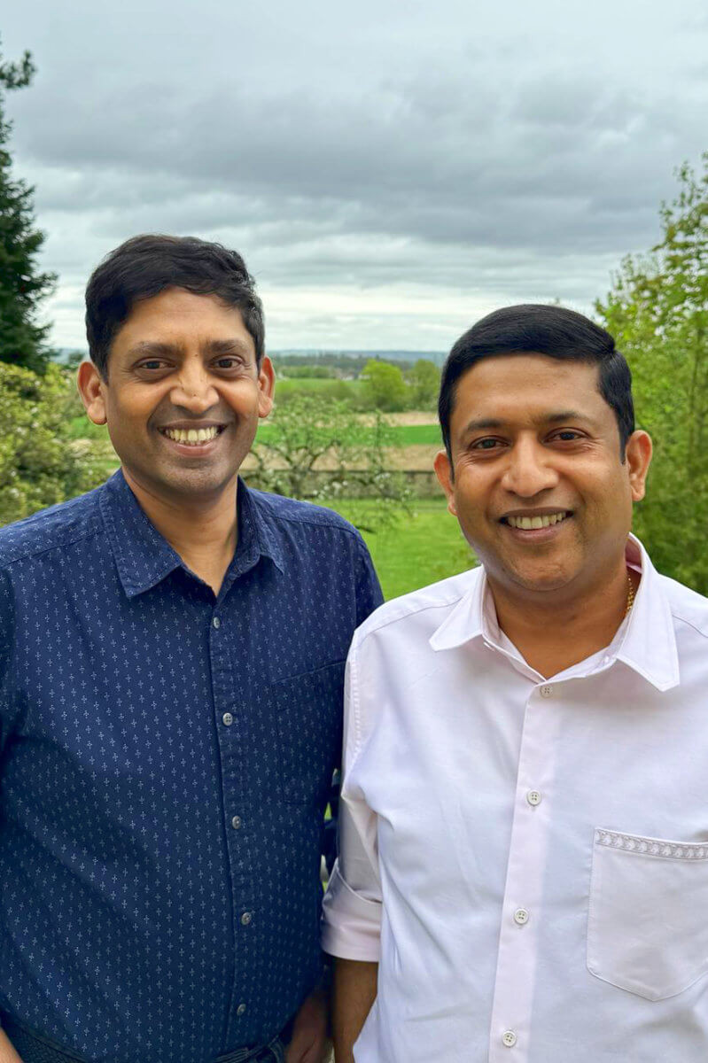 Ayurveda-Ärzte Dr. Shine Koorkaparambil und Dr. Hariraj